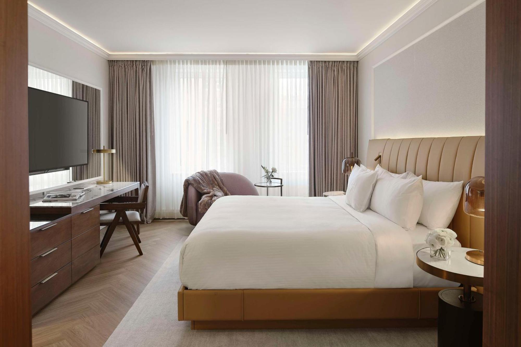 Vogue Hotel Montreal Downtown, Curio Collection By Hilton Екстер'єр фото