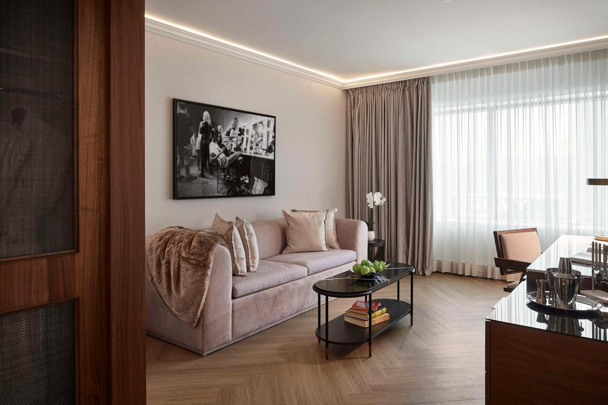 Vogue Hotel Montreal Downtown, Curio Collection By Hilton Екстер'єр фото
