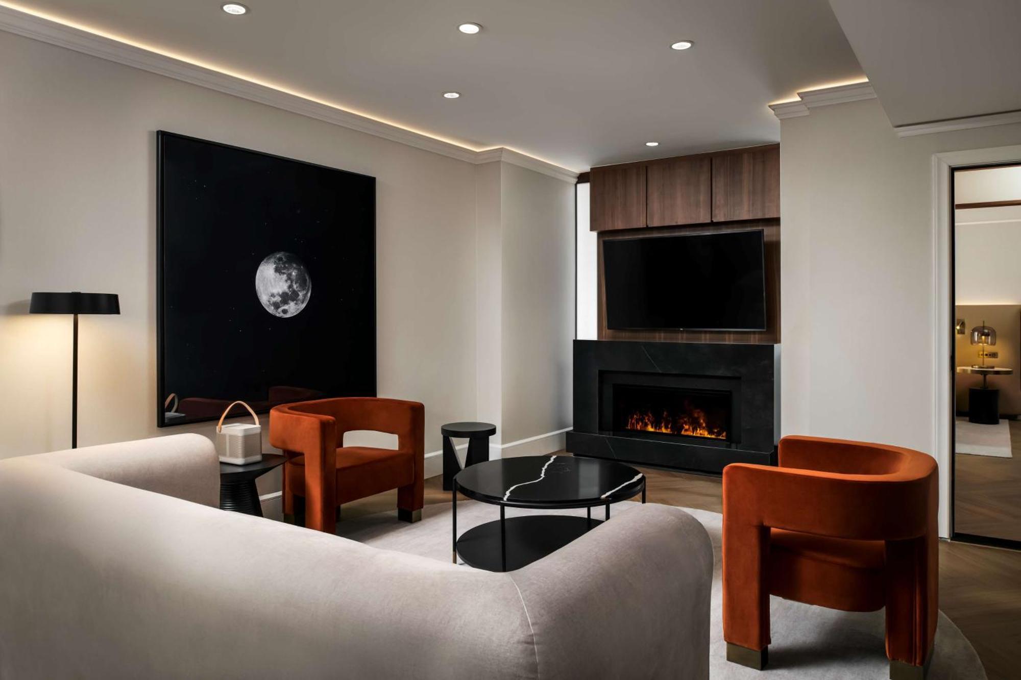 Vogue Hotel Montreal Downtown, Curio Collection By Hilton Екстер'єр фото