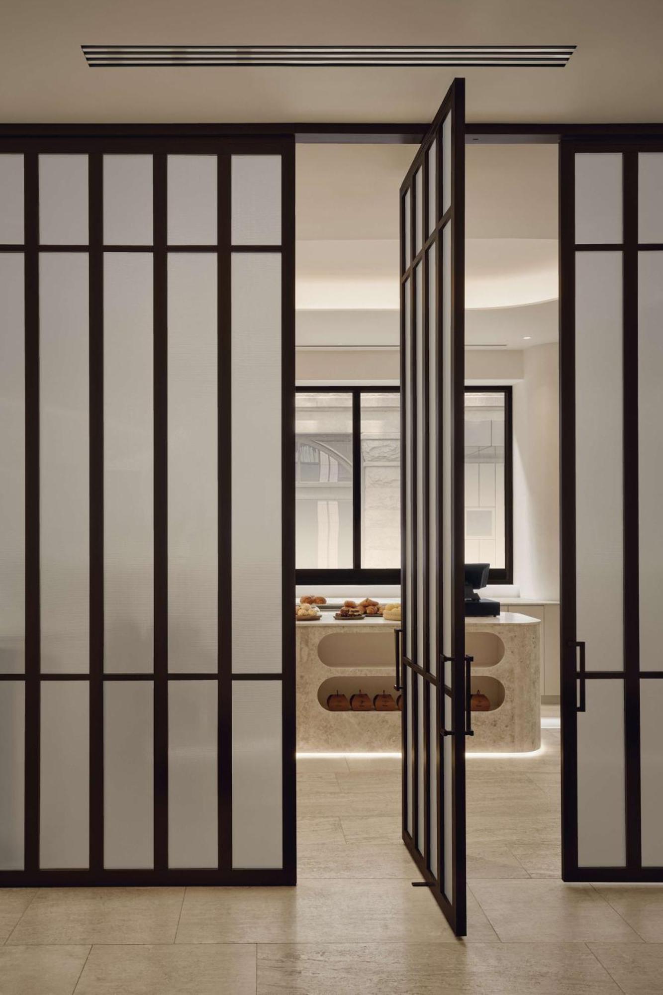 Vogue Hotel Montreal Downtown, Curio Collection By Hilton Екстер'єр фото